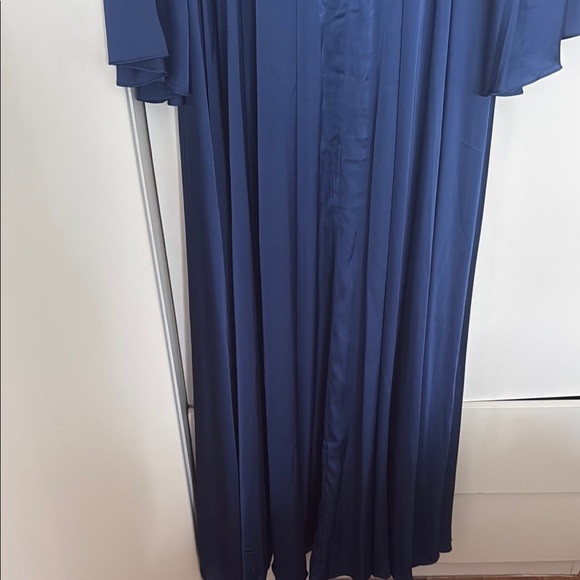 NWT | Mac Duggal Blue Charmeuse Soft Tie Keyhole Bell Sleeve Gown Size 6 - Picture 10 of 14